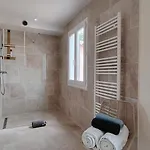 La Madrague Vue * Йер